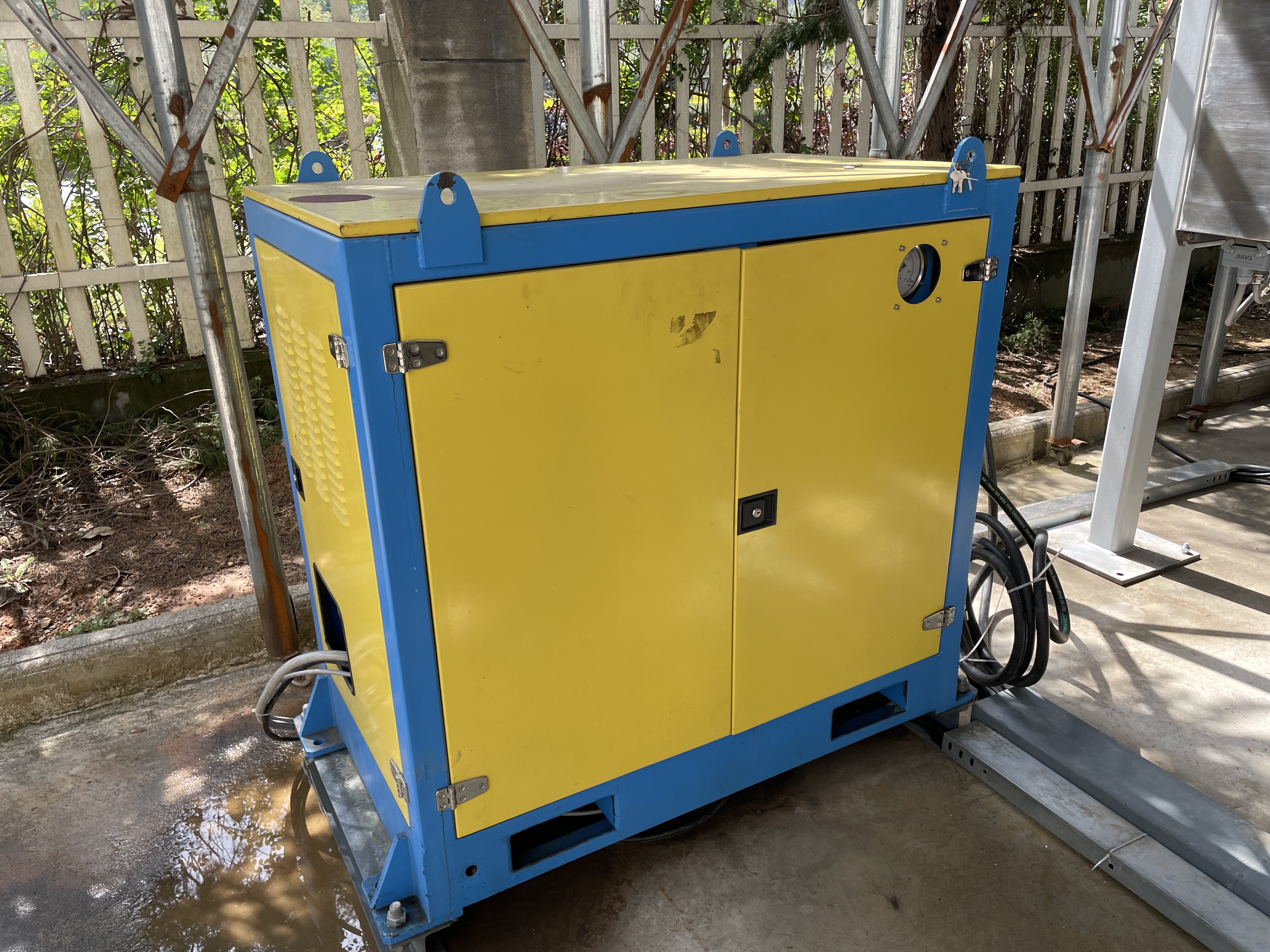 Sistema de esclusa de aire subterráneo con puerta de ventilación hidráulica, neumática, manual y eléctrica